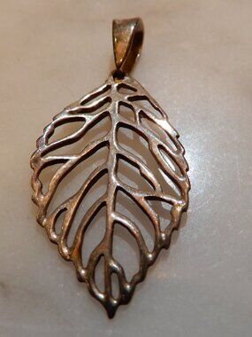 Silver Leaf Pendant